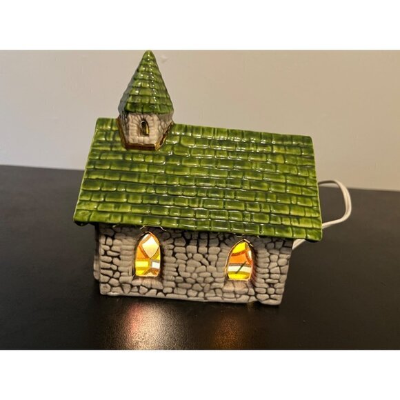 Vintage Ceramic Light Up Church Chapel Hand Painted Stained Glass 6.5" Tall - Picture 9 of 16